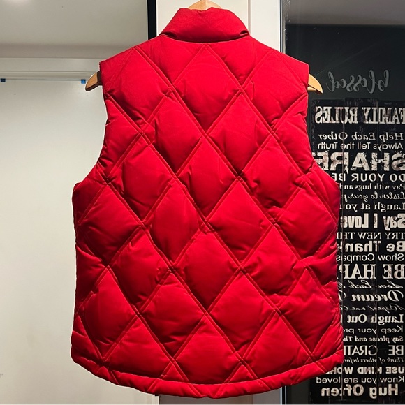 Gap Women’s Quilted Fleece Lined Puffer Vest - Picture 4 of 7